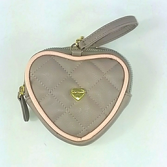 BETSEY JOHNSON ROSE FLORAL CROSSBODY WITH BONUS MINI HEART BAG - Picture 6 of 6